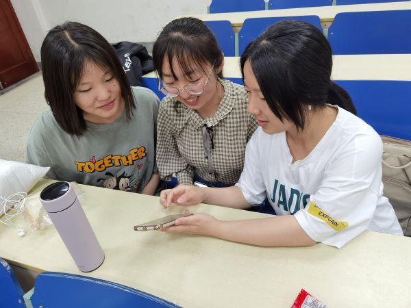 沙巴体育
举办“青年学党史,百问出真知”特色学习活动